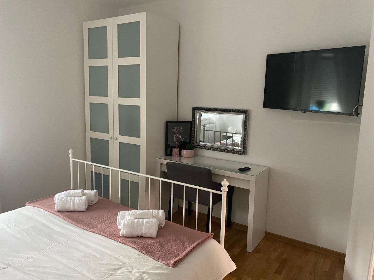 Penthouse West S Apartment Varazdin Bagian luar foto