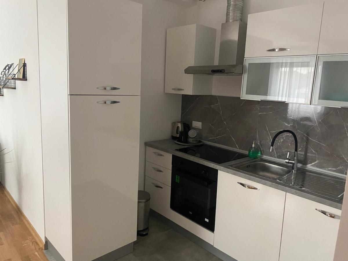 Penthouse West S Apartment Varazdin Bagian luar foto